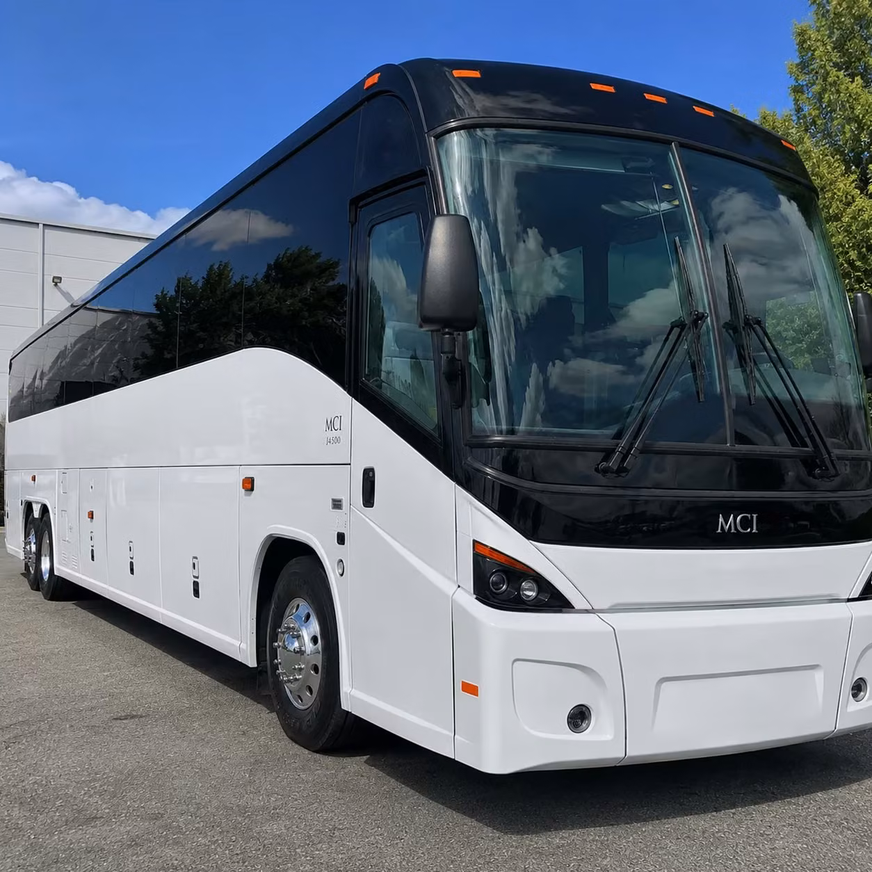 busrentalchulavista com can handle corporate and convention airport transfers in chula vista