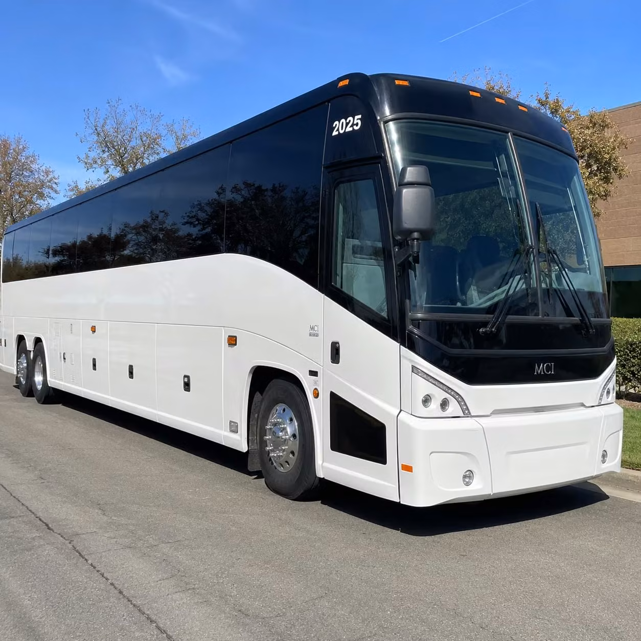 concert bus rentals to north island credit union amphitheatre from chula vista