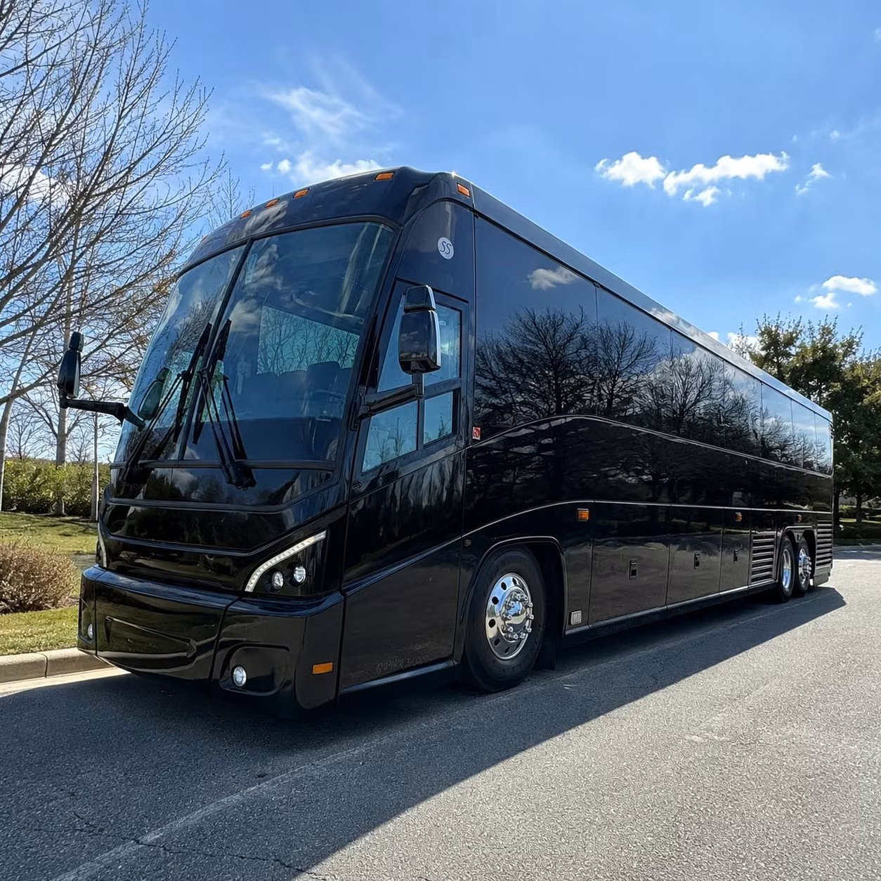 construction crew and worksite shuttle services across the south bay