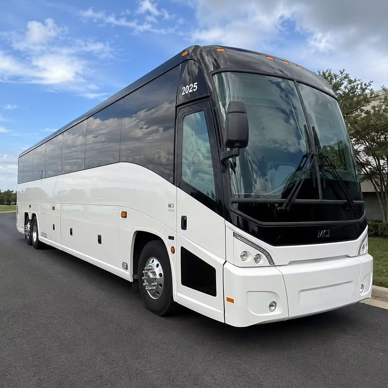 san diego concert bus rentals for groups heading to pechanga arena and beyond